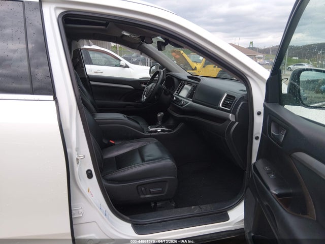 Aukcja sprzedaży 2018 Toyota Highlander Xle, vin: 5TDJZRFH3JS560864, numer aukcji: 44861379