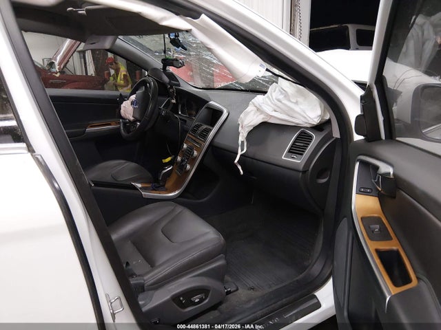 Aukcja sprzedaży 2017 Volvo Xc60 T5 Inscription, vin: YV440MDU3H2141261, numer aukcji: 44861381