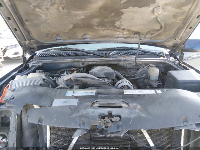 2000 Gmc Yukon Xl 1500 Slt მანქანა იყიდება აუქციონზე, vin: 3GKFK16T2YG197373, აუქციონის ნომერი: 44861385