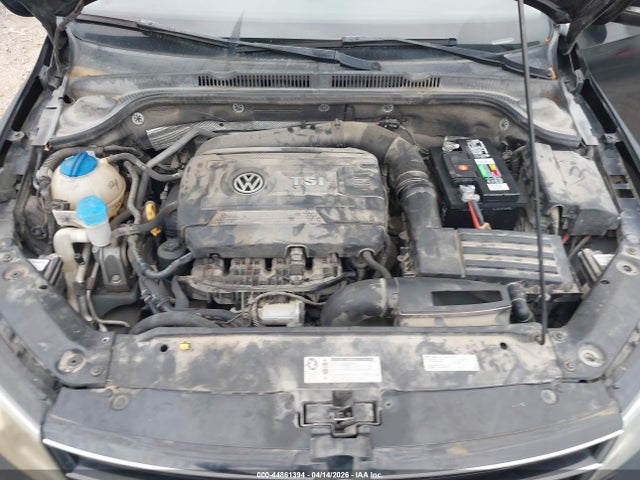 44861394 :رقم المزاد ، 3VWL17AJ4HM203313 vin ، 2017 Volkswagen Jetta 1.8t Sel Premium مزاد بيع