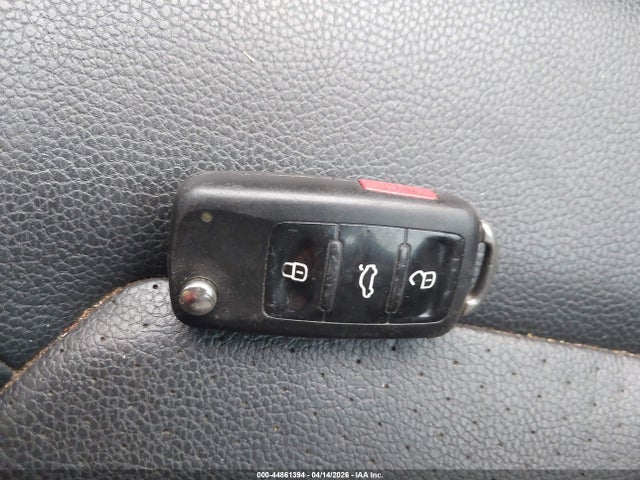 44861394 :رقم المزاد ، 3VWL17AJ4HM203313 vin ، 2017 Volkswagen Jetta 1.8t Sel Premium مزاد بيع