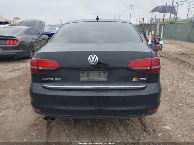 44861394 :رقم المزاد ، 3VWL17AJ4HM203313 vin ، 2017 Volkswagen Jetta 1.8t Sel Premium مزاد بيع