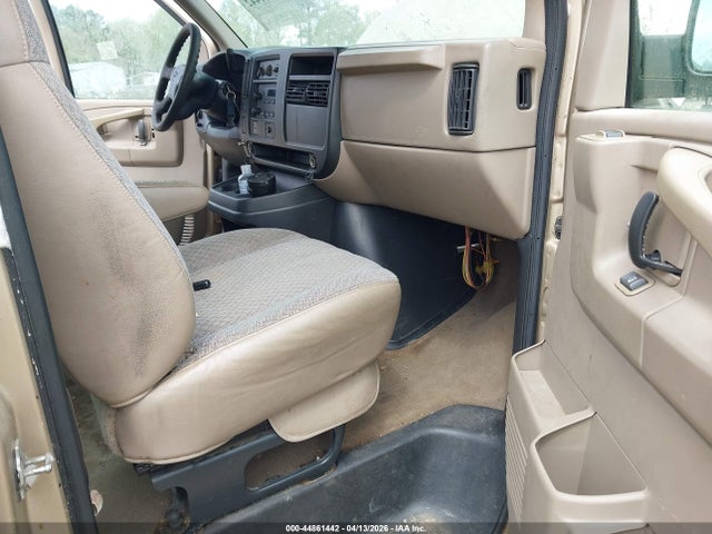 44861442 :رقم المزاد ، 1GAHG39UX51212761 vin ، 2005 Chevrolet Express مزاد بيع