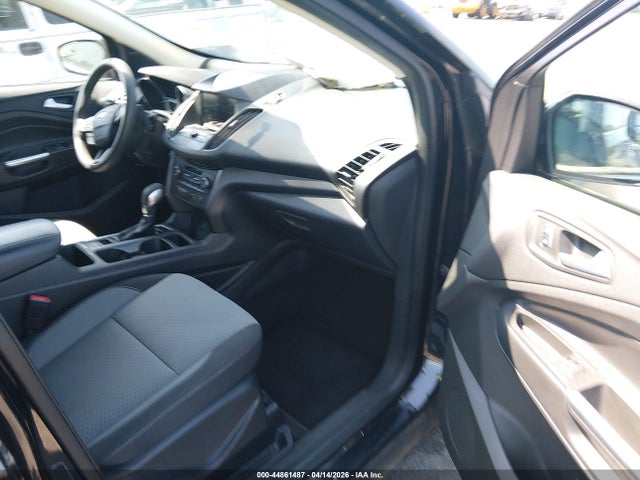 Продаж на аукціоні авто 2019 Ford Escape Se, vin: 1FMCU0GD0KUB08877, номер лоту: 44861487