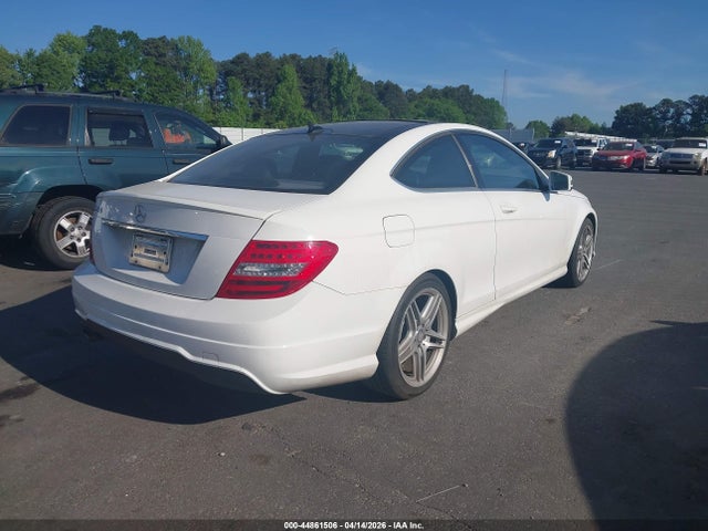2013 MERCEDES-BENZ C 250 WDDGJ4HB3DG036096 Photo 3