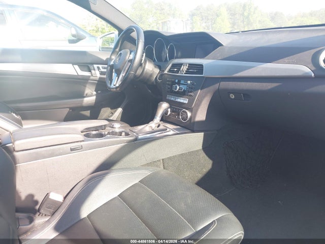 2013 MERCEDES-BENZ C 250 WDDGJ4HB3DG036096 Photo 4