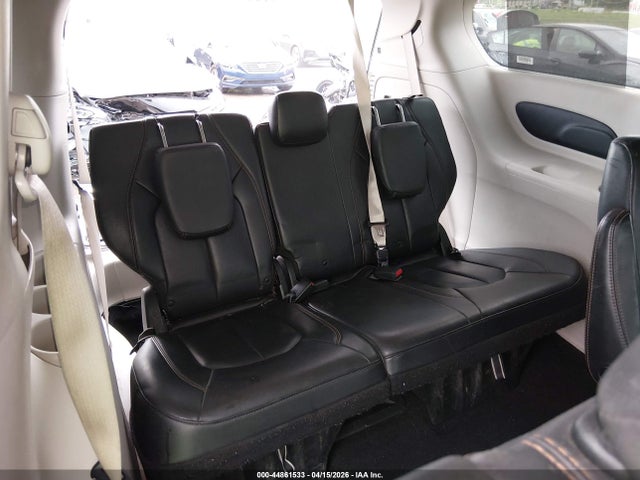 2017 Chrysler Pacifica Touring-l მანქანა იყიდება აუქციონზე, vin: 2C4RC1BG7HR759180, აუქციონის ნომერი: 44861533