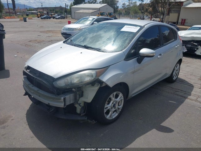 Ford FIESTA SE 2014 3FADP4EJ7EM200695 Image 2