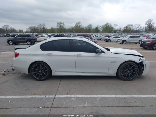 BMW 535i Xdrive 2014 WBA5B3C51ED535666 Image 13