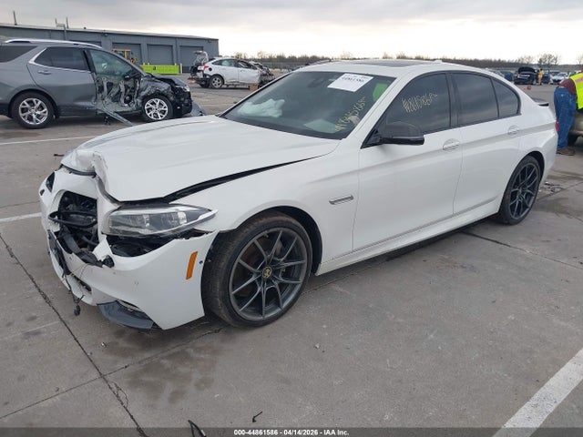 BMW 535i Xdrive 2014 WBA5B3C51ED535666 Image 2
