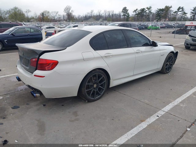BMW 535i Xdrive 2014 WBA5B3C51ED535666 Image 4