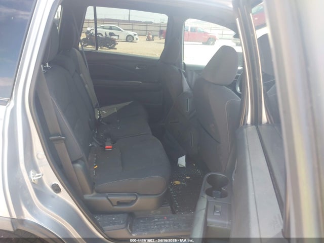 Продажа на аукционе авто 2020 Honda Passport 2wd Sport, vin: 5FNYF7H26LB005533, номер лота: 44861602