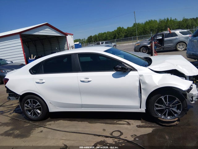 2024 Kia Forte Lxs მანქანა იყიდება აუქციონზე, vin: 3KPF24AD8RE776104, აუქციონის ნომერი: 44861628