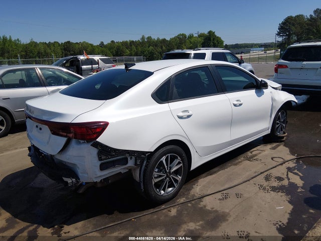 2024 Kia Forte Lxs მანქანა იყიდება აუქციონზე, vin: 3KPF24AD8RE776104, აუქციონის ნომერი: 44861628