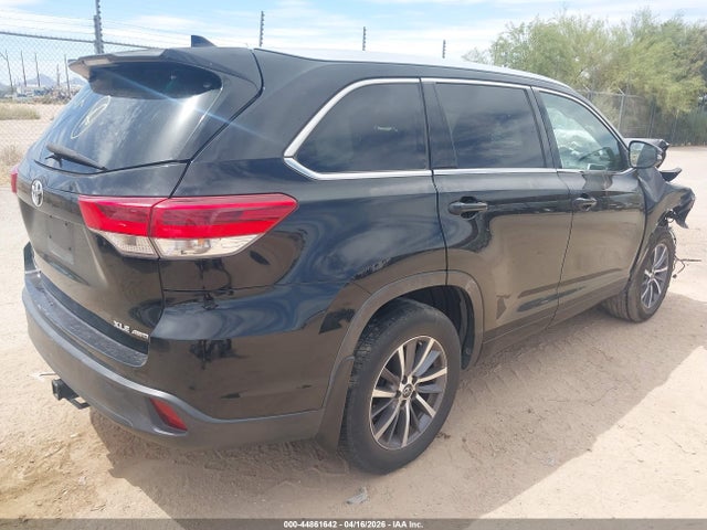 5TDJZRFH5HS469850 Toyota Highlander Xle