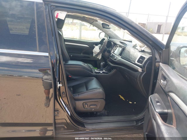 5TDJZRFH5HS469850 Toyota Highlander Xle