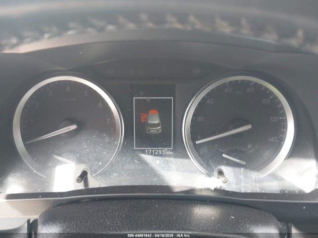 5TDJZRFH5HS469850 Toyota Highlander Xle