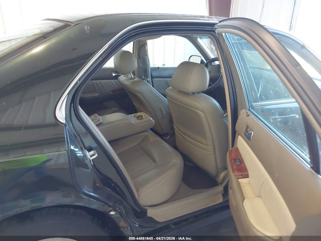 Продажа на аукционе авто 2000 Acura Rl 3.5, vin: JH4KA965XYC013599, номер лота: 44861645