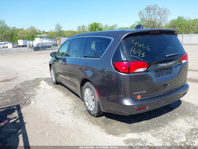 Продаж на аукціоні авто 2018 Chrysler Pacifica L, vin: 2C4RC1AG3JR316435, номер лоту: 44861693