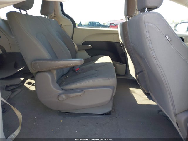 Продаж на аукціоні авто 2018 Chrysler Pacifica L, vin: 2C4RC1AG3JR316435, номер лоту: 44861693