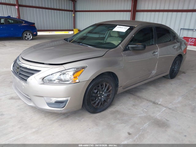 Nissan Altima 2.5 S 2014 1N4AL3AP6EN215701 Image 2