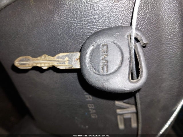 44861756 :رقم المزاد ، 2GTEC19V441364854 vin ، 2004 Gmc Sierra 1500 Sle مزاد بيع