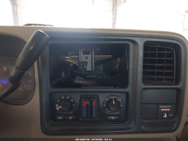 44861756 :رقم المزاد ، 2GTEC19V441364854 vin ، 2004 Gmc Sierra 1500 Sle مزاد بيع