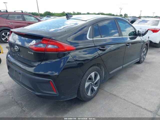 2017 Hyundai Ioniq Hybrid Sel მანქანა იყიდება აუქციონზე, vin: KMHC75LCXHU044891, აუქციონის ნომერი: 44861795