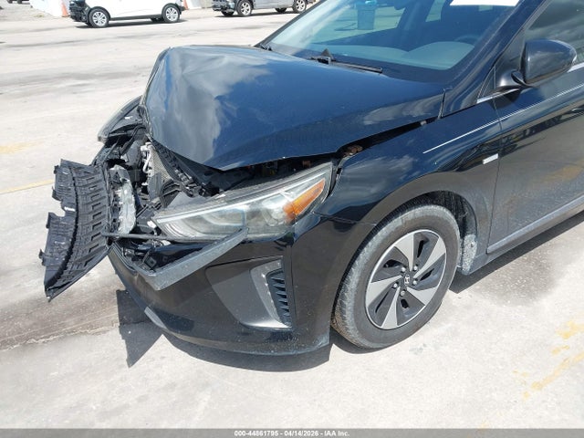 2017 Hyundai Ioniq Hybrid Sel მანქანა იყიდება აუქციონზე, vin: KMHC75LCXHU044891, აუქციონის ნომერი: 44861795