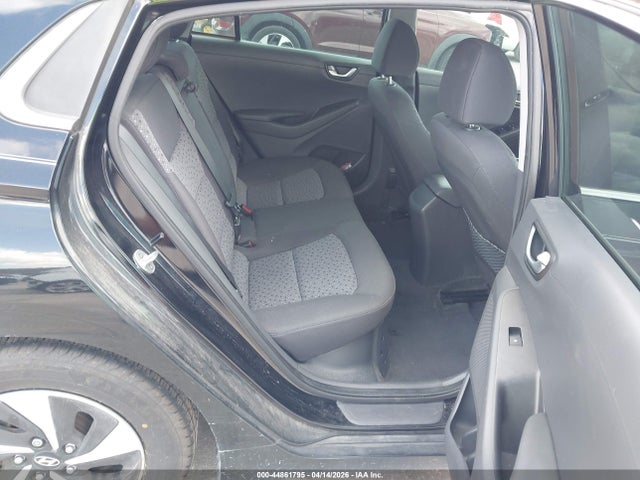 2017 Hyundai Ioniq Hybrid Sel მანქანა იყიდება აუქციონზე, vin: KMHC75LCXHU044891, აუქციონის ნომერი: 44861795