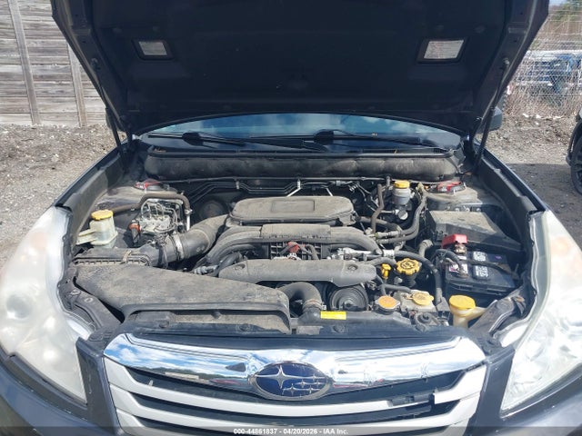 44861837 :رقم المزاد ، 4S4BRBACXB3353040 vin ، 2011 Subaru Outback 2.5i مزاد بيع