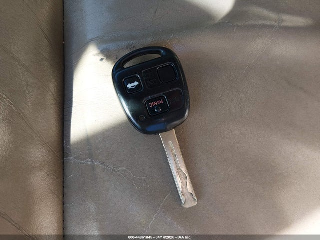 44861845 :رقم المزاد ، JTHBF30G330142657 vin ، 2003 Lexus Es 300 مزاد بيع