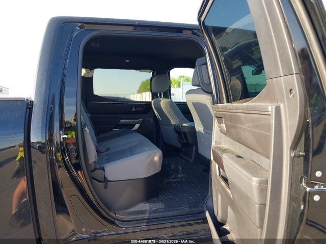 44861879 :رقم المزاد ، 5TFLA5DB8SX322821 vin ، 2025 Toyota Tundra Sr5 مزاد بيع