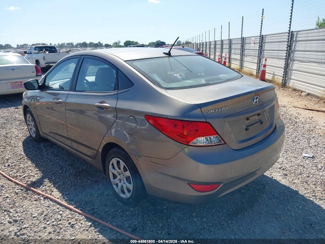 2012 Hyundai Accent Gls მანქანა იყიდება აუქციონზე, vin: KMHCT4AE6CU164948, აუქციონის ნომერი: 44861900