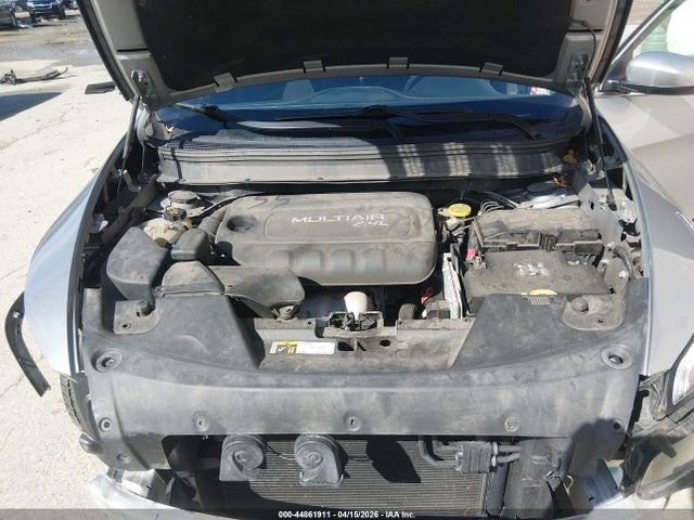 Продажа на аукционе авто 2015 Jeep Cherokee Latitude, vin: 1C4PJMCB2FW697502, номер лота: 44861911
