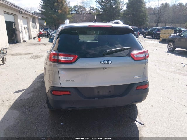 Продажа на аукционе авто 2015 Jeep Cherokee Latitude, vin: 1C4PJMCB2FW697502, номер лота: 44861911