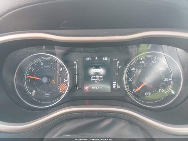Продажа на аукционе авто 2015 Jeep Cherokee Latitude, vin: 1C4PJMCB2FW697502, номер лота: 44861911