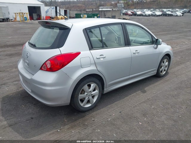 2010 NISSAN VERSA 3N1BC1CP5AL443573 Photo 3