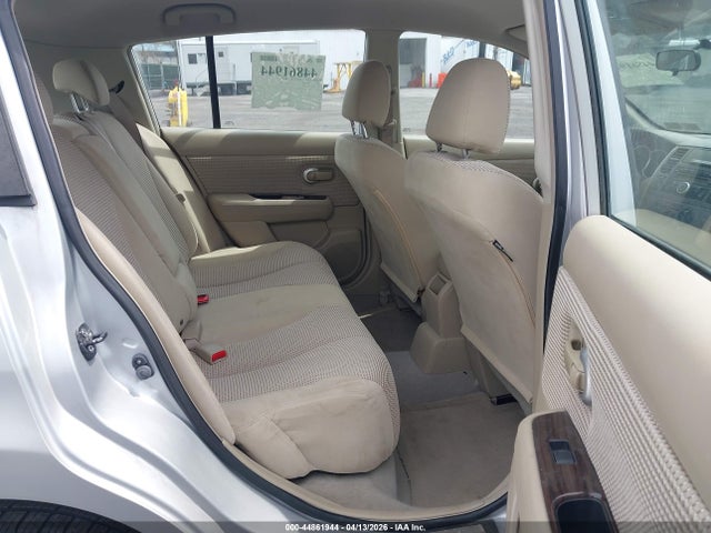 2010 NISSAN VERSA 3N1BC1CP5AL443573 Photo 7