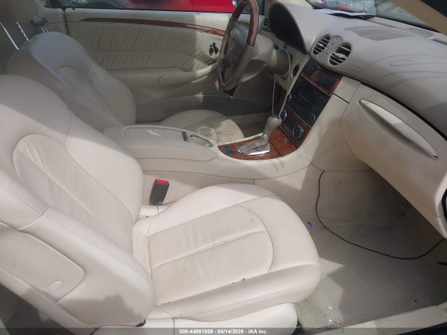 44861956 :رقم المزاد ، WDBTK56F68F254979 vin ، 2008 Mercedes-benz Clk 350 مزاد بيع