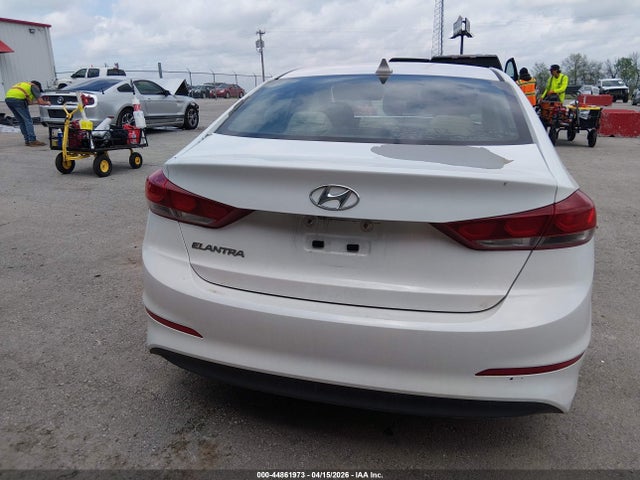 2018 Hyundai Elantra Value Edition მანქანა იყიდება აუქციონზე, vin: 5NPD84LFXJH342853, აუქციონის ნომერი: 44861973