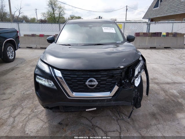44861976 :رقم المزاد ، 5N1BT3BA2PC767506 vin ، 2023 Nissan Rogue Sv Fwd مزاد بيع