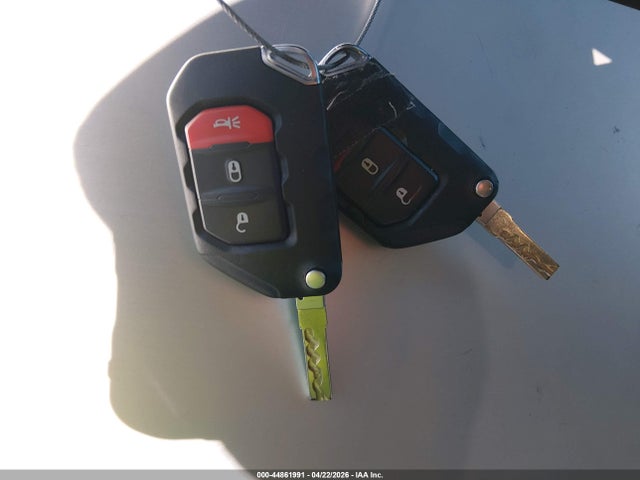 44861991 :رقم المزاد ، 1C4HJXDG8MW574364 vin ، 2021 Jeep Wrangler Unlimited Sport Altitude 4x4 مزاد بيع