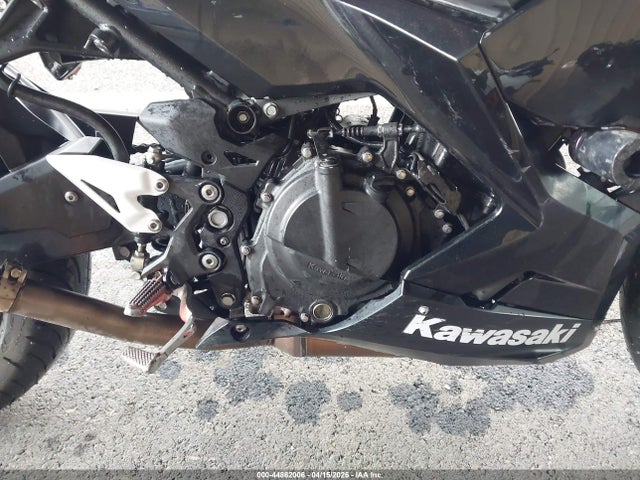 JKAEXKG15JDA04533 Kawasaki EX400