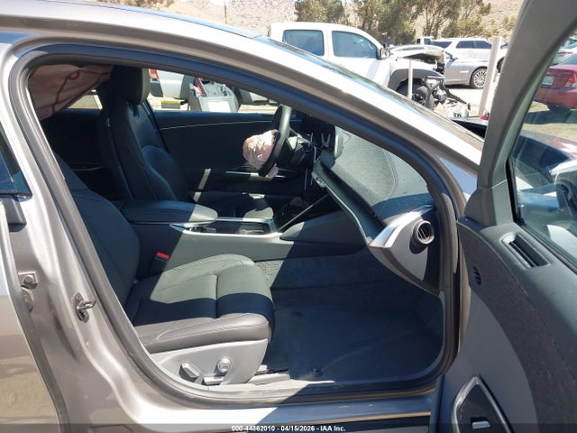 Lucid Air Pure 2025 50EA1PGA5SA002327 Image 5