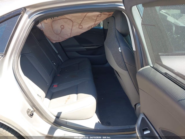 Lucid Air Pure 2025 50EA1PGA5SA002327 Image 8