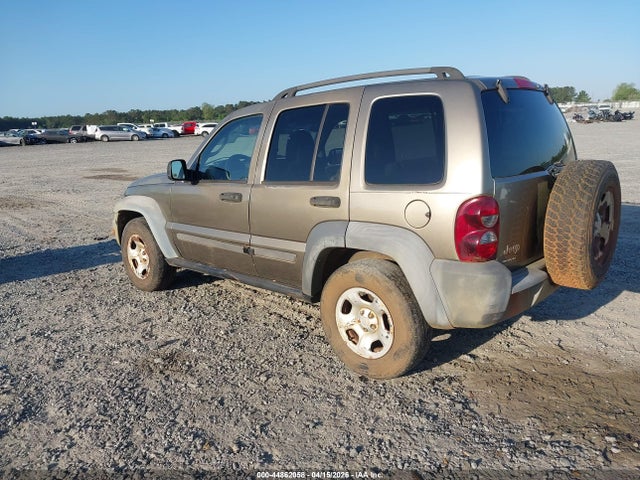 2006 JEEP LIBERTY 1J4GK48K96W105464 Photo 2