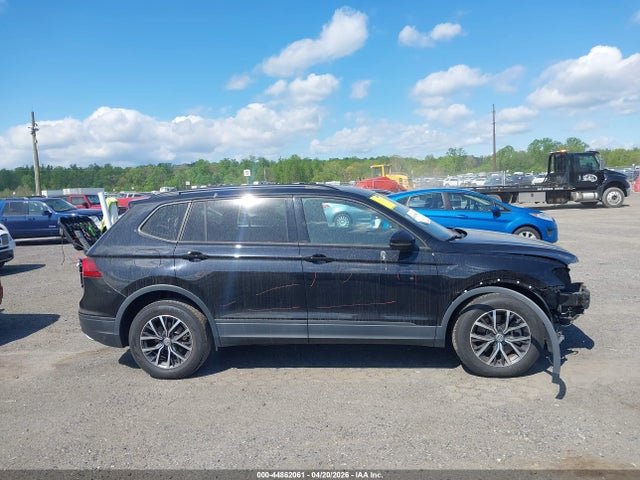 Продаж на аукціоні авто 2021 Volkswagen Tiguan 2.0t S, vin: 3VV1B7AXXMM107323, номер лоту: 44862061