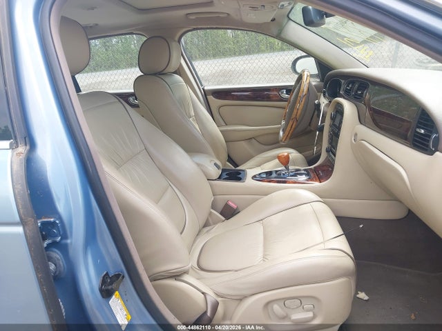 44862110 :رقم المزاد ، SAJWA71B27SH16790 vin ، 2007 Jaguar Xj Xj8 مزاد بيع