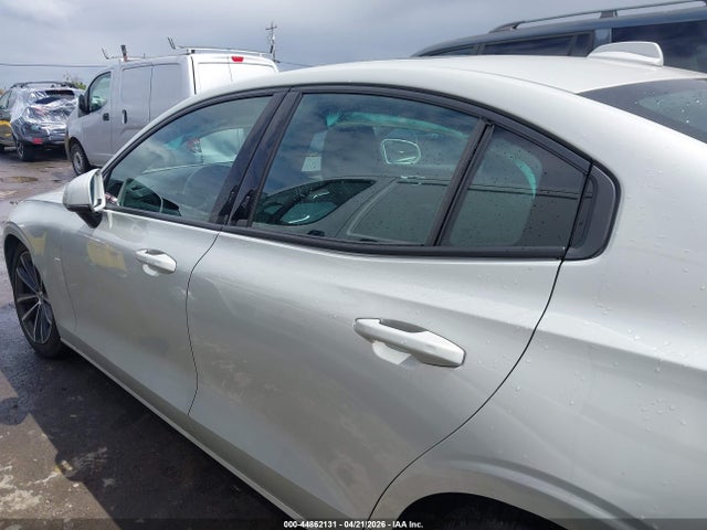 7JRA22TK5MG081860 Volvo S60 T6 Momentum